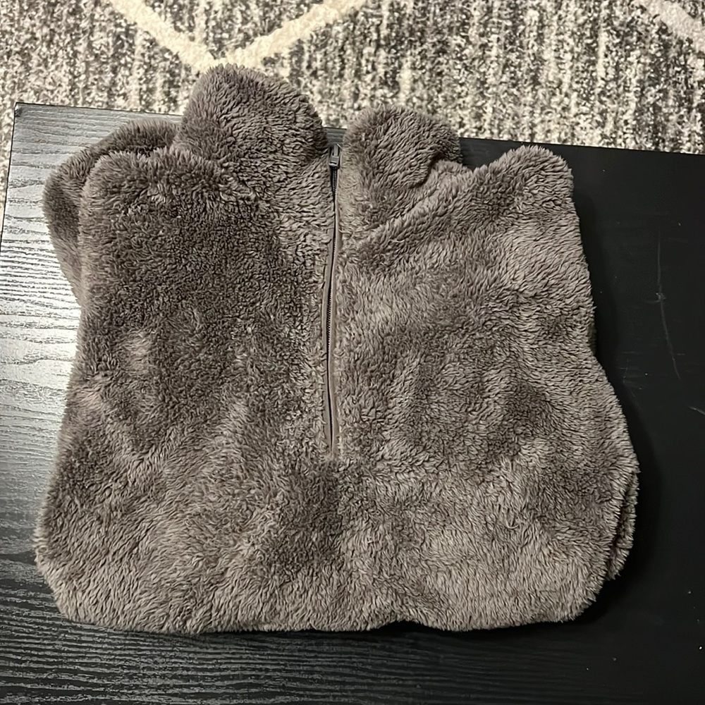 Sherpa sweatshirt